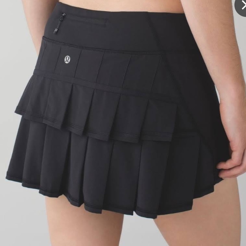Black Lululemon Pleated Tennis Skirt size 4